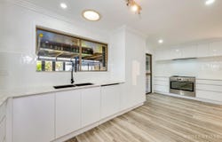 10 Brady Street, Avenell Heights, Qld 4670