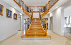 7 Meldrum Close, Taylors Lakes, Vic 3038