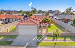 6 Bowline Road, Mermaid Waters, Qld 4218