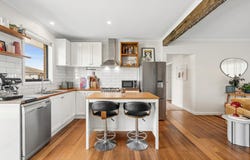 198 St Albans Road, Breakwater, Vic 3219