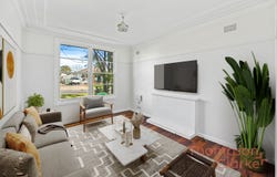 11 Third Avenue, Rutherford, NSW 2320