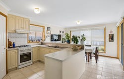 77 Eileen Grove, Woori Yallock, Vic 3139