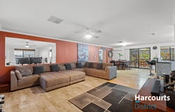 15 Edgecombe Pass, Aveley, WA 6069