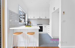 1/102a Railway Parade, Pascoe Vale, Vic 3044