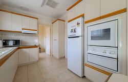 17 Albert Street, Kerang, Vic 3579