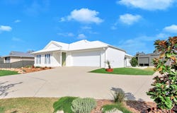 124 Beach Drive, Burrum Heads, Qld 4659