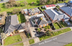 2/41 Daly Boulevard, Highton, Vic 3216