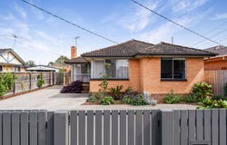 4 Mccurdy Road, Herne Hill, Vic 3218