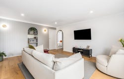 3/37 Hutcheson Avenue, Highton, Vic 3216