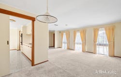 19 Peyton Drive, Mill Park, Vic 3082