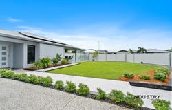 20 Wattledale Bend, Trinity Beach, Qld 4879