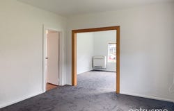 29 Beach Road, Lindisfarne, Tas 7015