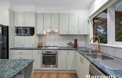 98 Loughnan Road, Ringwood North, Vic 3134