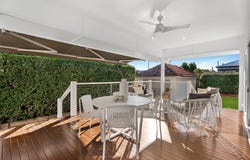 44 Framont Ave, Holland Park, Qld 4121