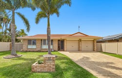 18 Silvabank Drive, Varsity Lakes, Qld 4227