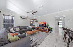 23 Fairweather Road, Cannonvale, Qld 4802