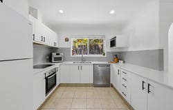 1/4 Carrama Court, Mudgeeraba, Qld 4213