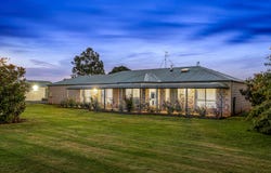 82 Mcguigans Road, Millbrook, Vic 3352