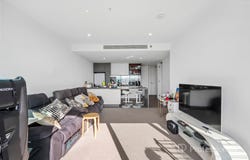 704/5-7 Irving Avenue, Box Hill, Vic 3128