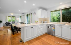 13 Dammans Road, Warburton, Vic 3799
