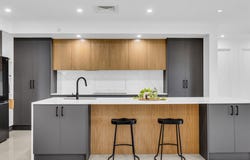 17 Vivian Place, Samsonvale, Qld 4520