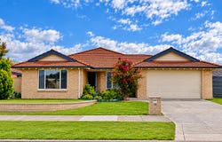 36 Falcon Drive, Broadwater, WA 6280