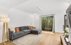 30/22 Rinaldo Crescent, Coolbellup, WA 6163