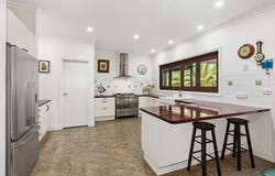 390 South Mountain Road, Upper Plenty, Vic 3756