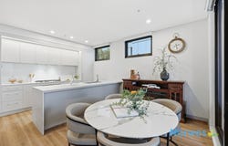 811/2a Lord Sheffeild Cct, Penrith, NSW 2750