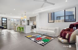 153 Spring Mountain Boulevard, Spring Mountain, Qld 4300
