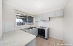 3/28-34 Phillips Street, Melton South, Vic 3338