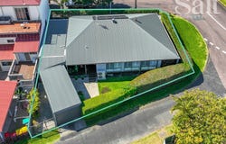 21 Maitland Street, Stockton, NSW 2295
