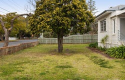 293 West Street, Harristown, Qld 4350