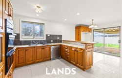 17 Schuit Crescent, Pooraka, SA 5095
