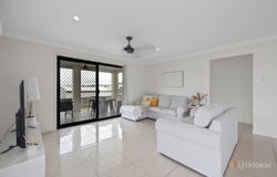 17 Hinkler Court, Rural View, Qld 4740
