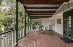 48 Stuart Street, Mount Lofty, Qld 4350