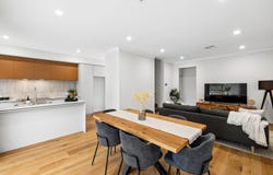 1/11 Telford Crescent, Stirling, WA 6021