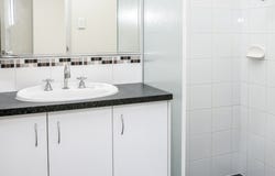 8 Bonvin Gardens, Tapping, WA 6065