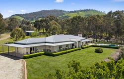 154 Ford Drive, Mansfield, Vic 3722