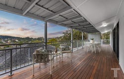 366 Nursery Road, Holland Park, Qld 4121