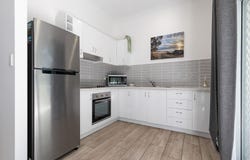 20/4 Ocean Beach Drive, Agnes Water, Qld 4677