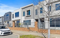 70 Irvine Parade, Hammond Park, WA 6164