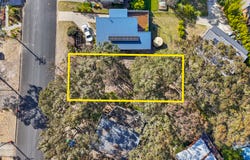 22 Hazel Road, Moruya Heads, NSW 2537
