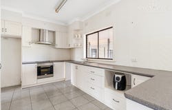 139 Main Street, Lake Albert, NSW 2650