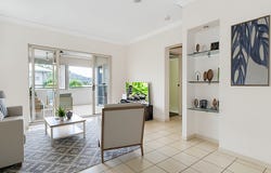 317/2-8 Centenary Close, Manoora, Qld 4870