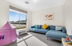 1 Lawes Terrace, Reid, SA 5118