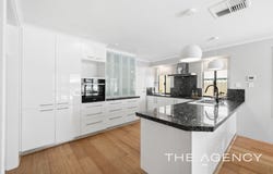 4 Barnes Way, Success, WA 6164