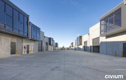9 Val Reid Crescent, Hume, ACT 2620