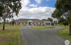 90 School Lane, Cambrian Hill, Vic 3352