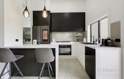 42 Flinders Road, Georges Hall, NSW 2198